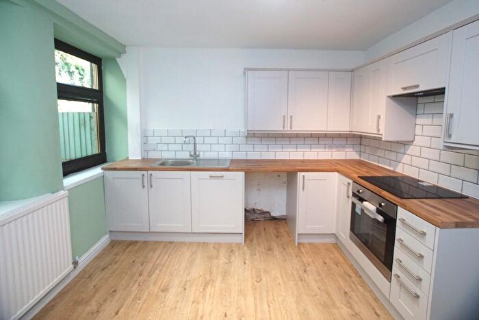 2 Bedroom End Of Terrace House To Rent In Market Street, Broadbottom, Tameside, SK14