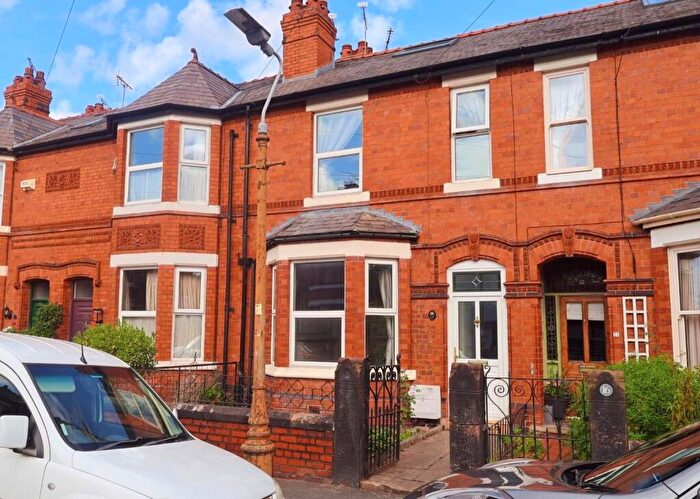 6 Bedroom Terraced House For Sale In Newry Park, Chester, CH2