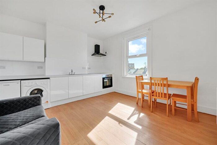 1 Bedroom Flat To Rent In Harrow Road, Kensal Green, NW10