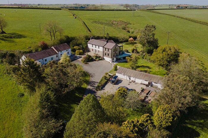 4 Bedroom Detached House For Sale In Laugharne, Carmarthen, SA33