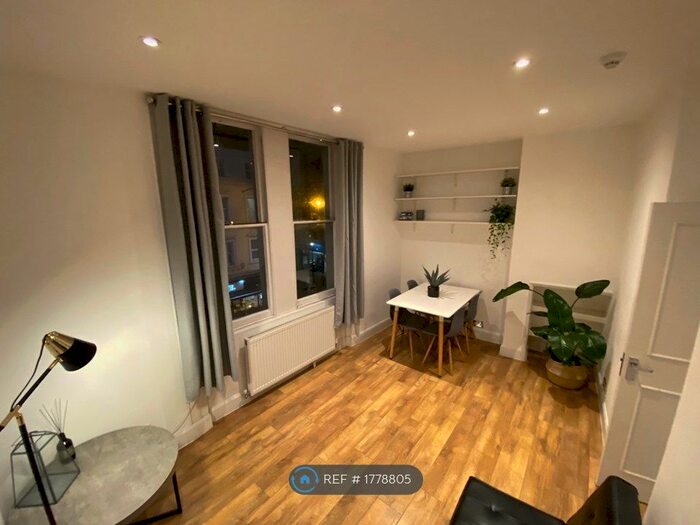 1 Bedroom Flat To Rent In Camberwell Church Street, London, SE5