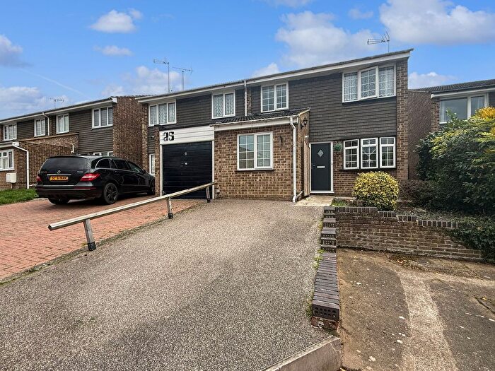 4 Bedroom Semi Detached House For Sale In Fisher Way, Braintree, CM7