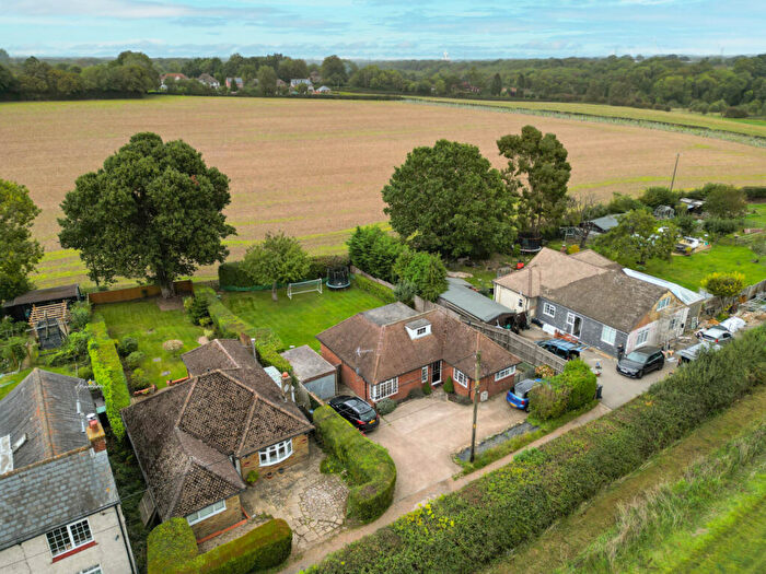 3 Bedroom Bungalow For Sale In Hogg Lane, Holmer Green, Buckinghamshire, HP15