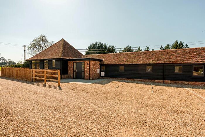 2 Bedroom Detached House To Rent In Hanover Farm, Addington, Buckinghamshire, MK18