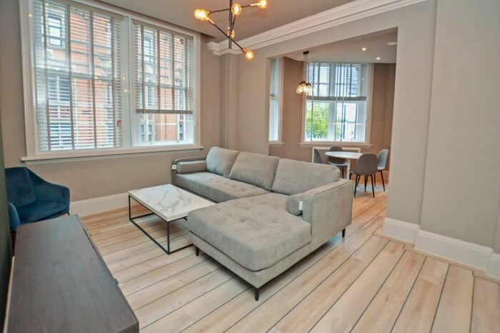 1 Bedroom Flat To Rent In Cross Street, City Centre, Manchester, M2