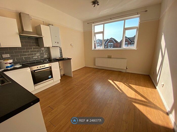 1 Bedroom Flat To Rent In Portswood Road, Southampton, SO17