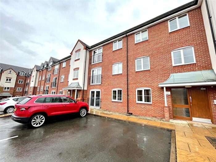 2 Bedroom Flat For Sale In Penruddock Drive, Coventry, West Midlands, CV4