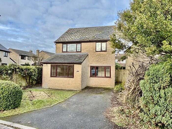 4 Bedroom Detached House For Sale In Mullins Close, Colerne, SN14