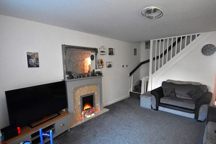 2 Bedroom Semi-Detached House For Sale In Cornfield Close, Bury, BL9
