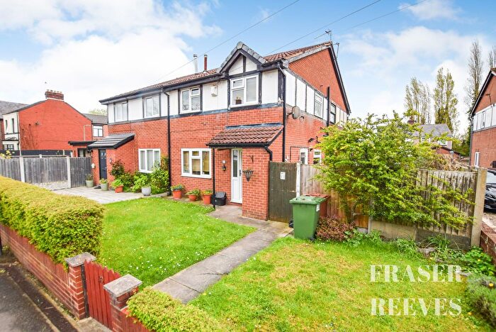 2 Bedroom Semi Detached House For Sale In Cross Lane, Newton-Le-Willows, WA12