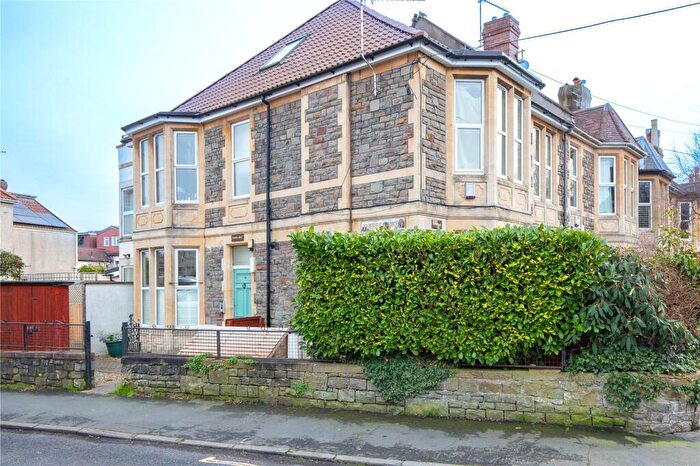 1 Bedroom Apartment For Sale In Nevil Road, Bristol, BS7