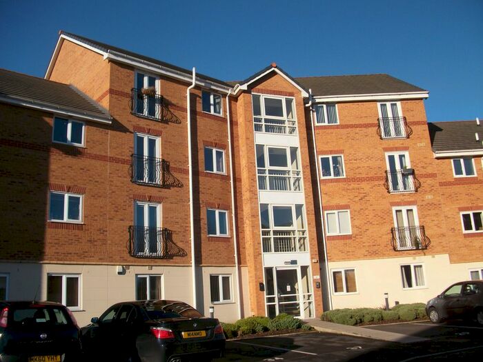 2 Bedroom Flat To Rent In Moorside, Latchford, Warrington, WA4