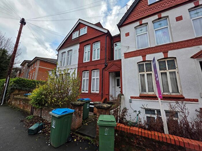 1 Bedroom Apartment For Sale In Bicester Road, Aylesbury, HP19