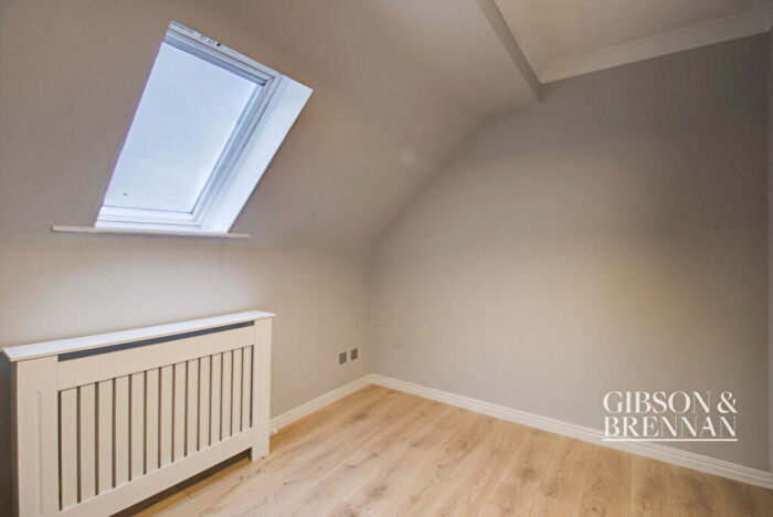 2 Bedroom Apartment For Sale In Stafford Green, Basildon, SS16