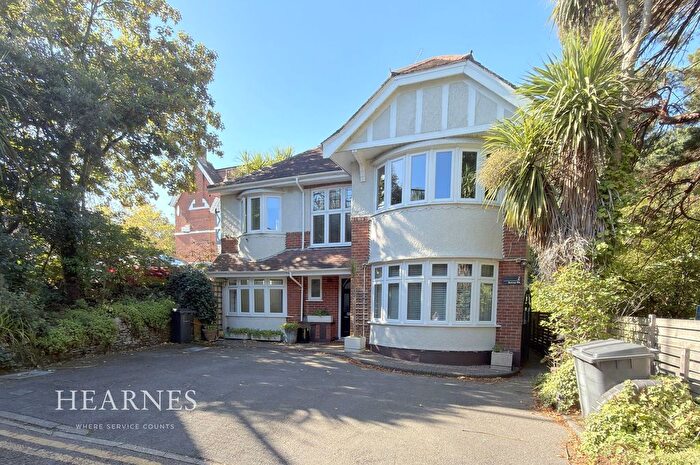 3 Bedroom Flat For Sale In Surrey Road, Bournemouth, BH2