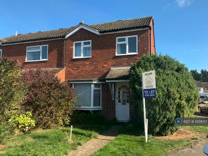 3 Bedroom End Of Terrace House To Rent In Sheerstock, Haddenham, HP17