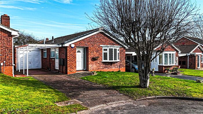 2 Bedroom Bungalow For Sale In Lowforce, Wilnecote, Tamworth, Staffordshire, B77