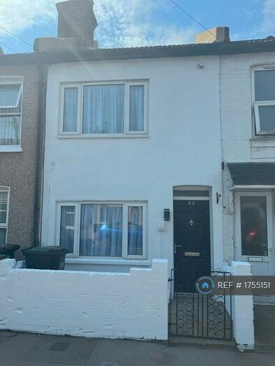 2 Bedroom Terraced House To Rent In Theobald Road, Croydon, CR0