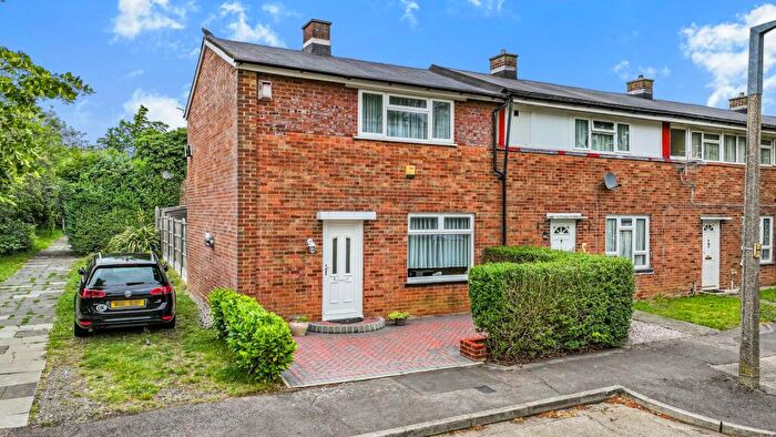 2 Bedroom End Of Terrace House For Sale In Pittmans Field, Harlow, CM20