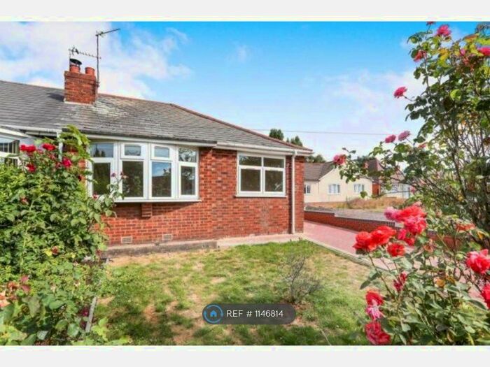 2 Bedroom Bungalow To Rent In Bradley Lane, Wolverhampton WV14