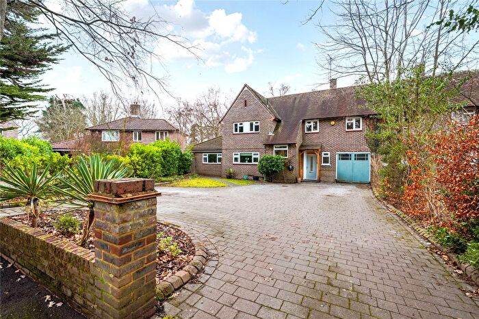 4 Bedroom Detached House For Sale In Paxton Gardens, Woodham, GU21