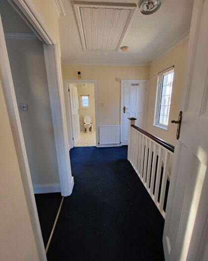 1 Bedroom Maisonette To Rent In Pinner View, HA1