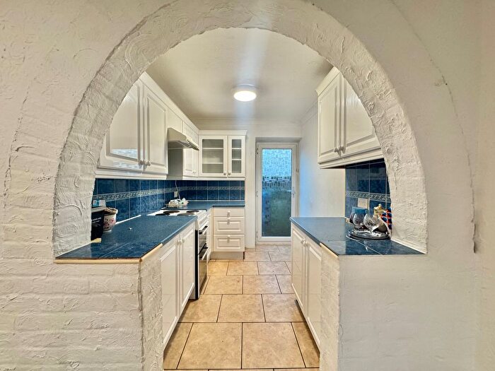 3 Bedroom Terraced House To Rent In Barclay Road, Norwich, NR7