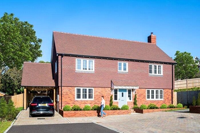 4 Bedroom Country House For Sale In Hillbury Fields, Ticehurst, East Sussex, TN5