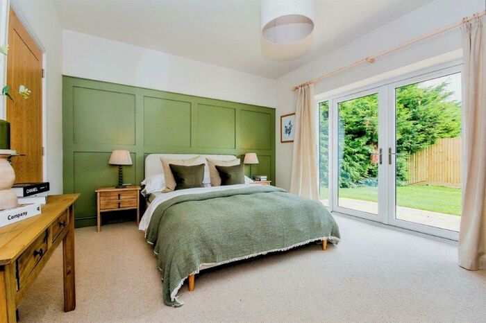 3 Bedroom Detached Bungalow For Sale In Rock Valley, Mansfield, NG18