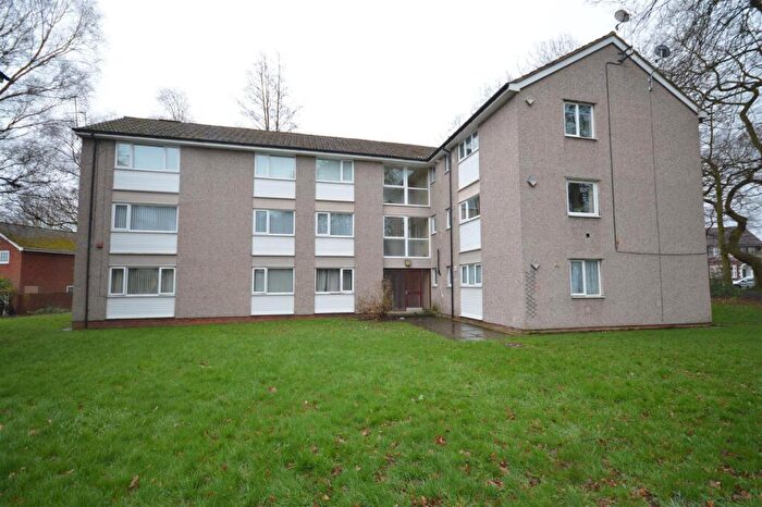 3 Bedroom Flat To Rent In Hawarden Court, Wirral, CH63