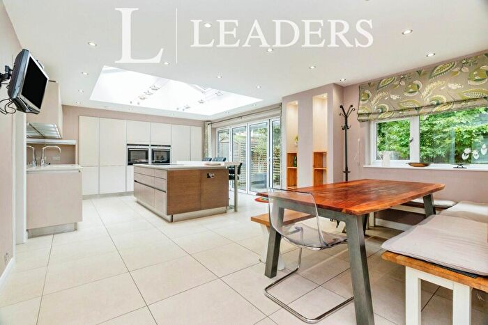 5 Bedroom Semi-Detached House To Rent In Silver Tree Close, KT12