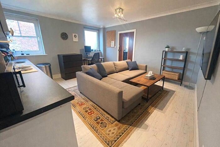 1 Bedroom Apartment To Rent In Farnham Road, Guildford, GU2