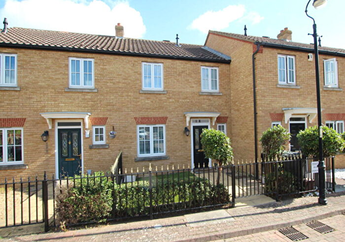 3 Bedroom Terraced House For Sale In Greens Close, Sandy, SG19