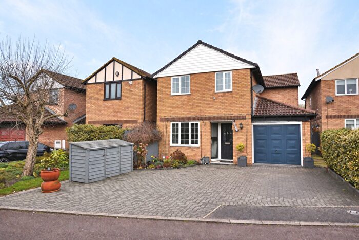3 Bedroom Detached House For Sale In St Emilion Close, Northampton, NN5