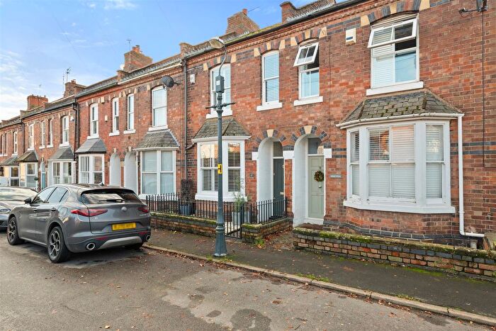3 Bedroom Terraced House For Sale In Highfield Terrace, Leamington Spa, CV32