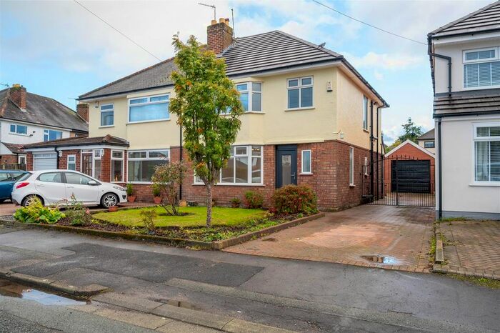 3 Bedroom Semi-Detached House To Rent In Barrowfield Road, Eccleston, St. Helens, WA10