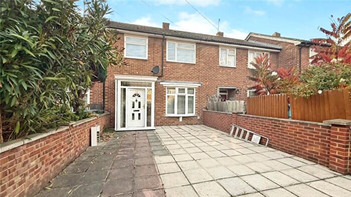 3 Bedroom Terraced House To Rent In Mottisfont Road, London, SE2
