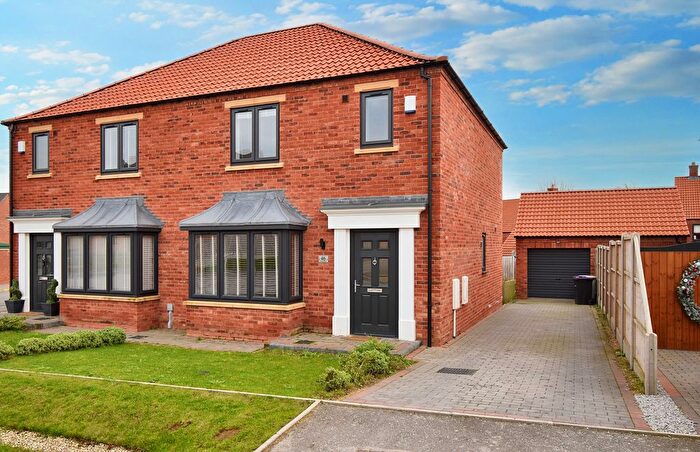 3 Bedroom Semi-Detached House For Sale In Daisy Way, Louth, LN11