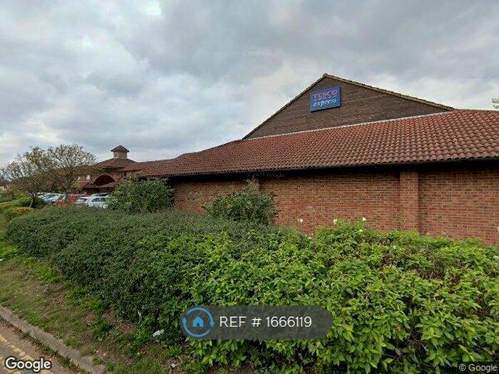 2 Bedroom Flat To Rent In Fyfield Barrow, Walnut Tree, Milton Keynes, MK7