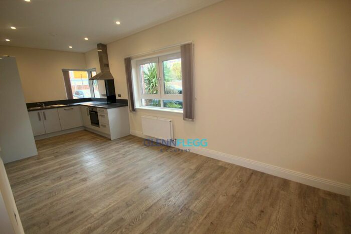 1 Bedroom Flat To Rent In Farnham Road, Slough, SL1
