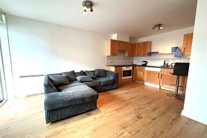 1 Bedroom Flat To Rent In Sheerness Mews, E16