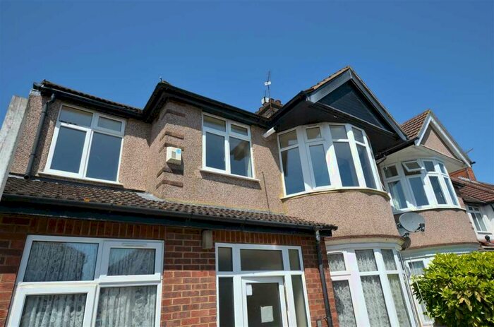 3 Bedroom Maisonette To Rent In Lowick Road, Harrow, HA1