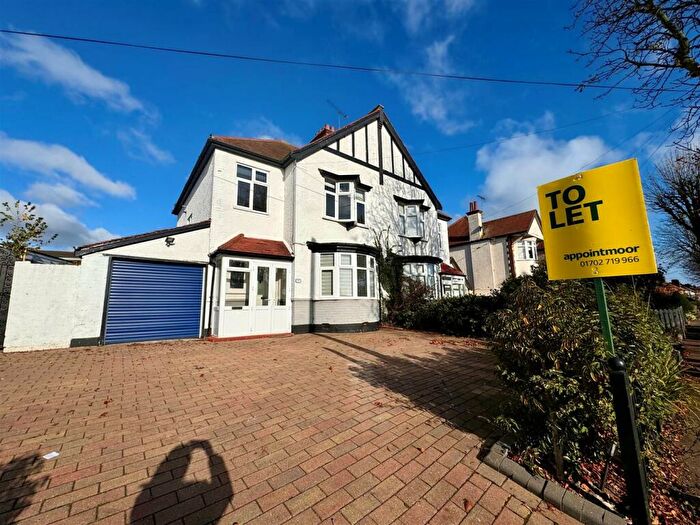4 Bedroom Semi-Detached House To Rent In Kenilworth Gardens, Westcliff-On-Sea, SS0