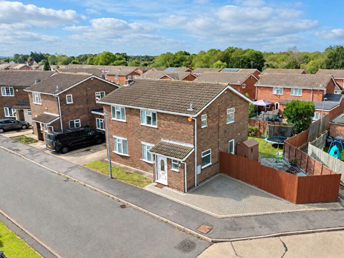 5 Bedroom Detached House For Sale In Princess Gardens, Rochford, Essex, SS4