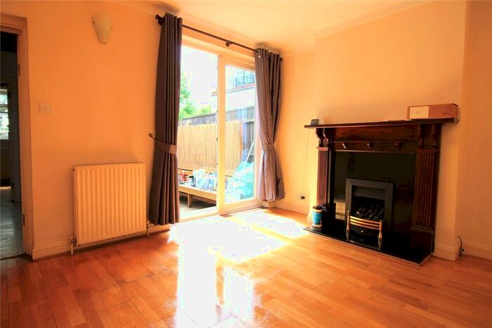 2 Bedroom Maisonette To Rent In Birkbeck Avenue, Greenford, UB6