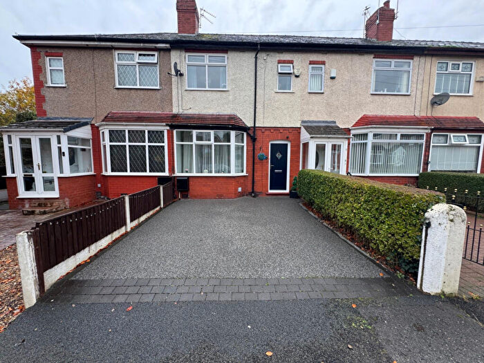 3 Bedroom Terraced House For Sale In Brookside Avenue, Droylsden, M43
