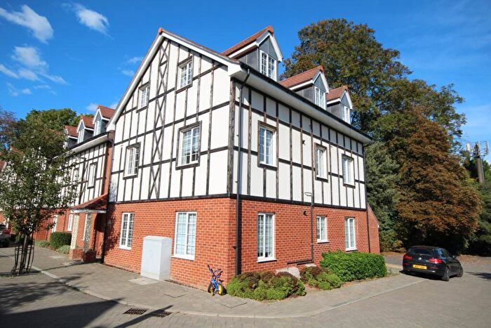 2 Bedroom Apartment To Rent In Grange Road, Chalfont St Peter, SL9