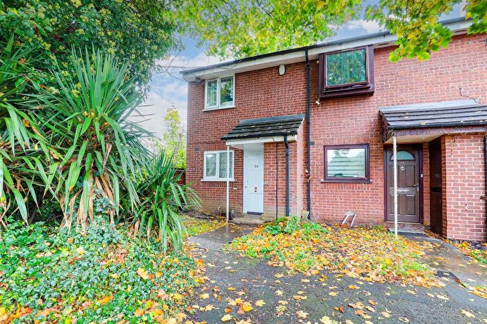 2 Bedroom End Terrace House For Sale In Mickledon Close, Nottingham, NG2