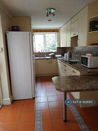 5 Bedroom Terraced House To Rent In Portland Street, Exeter, EX1