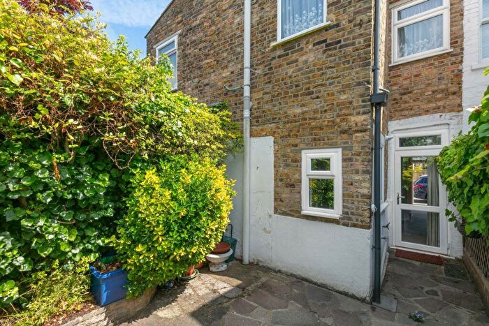 2 Bedroom Terraced House For Sale In Alton Road, Richmond, TW9